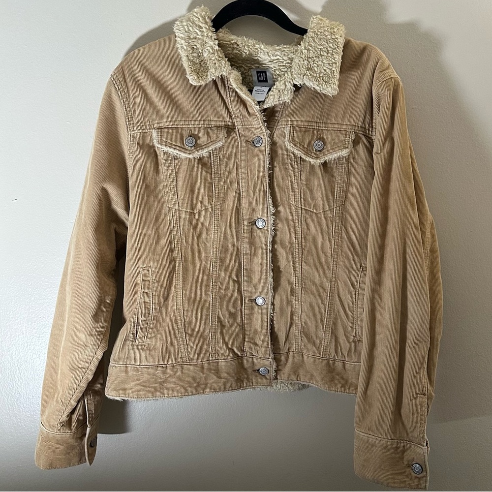Tan GAP vintage corduroy jacket with fur trim and lining